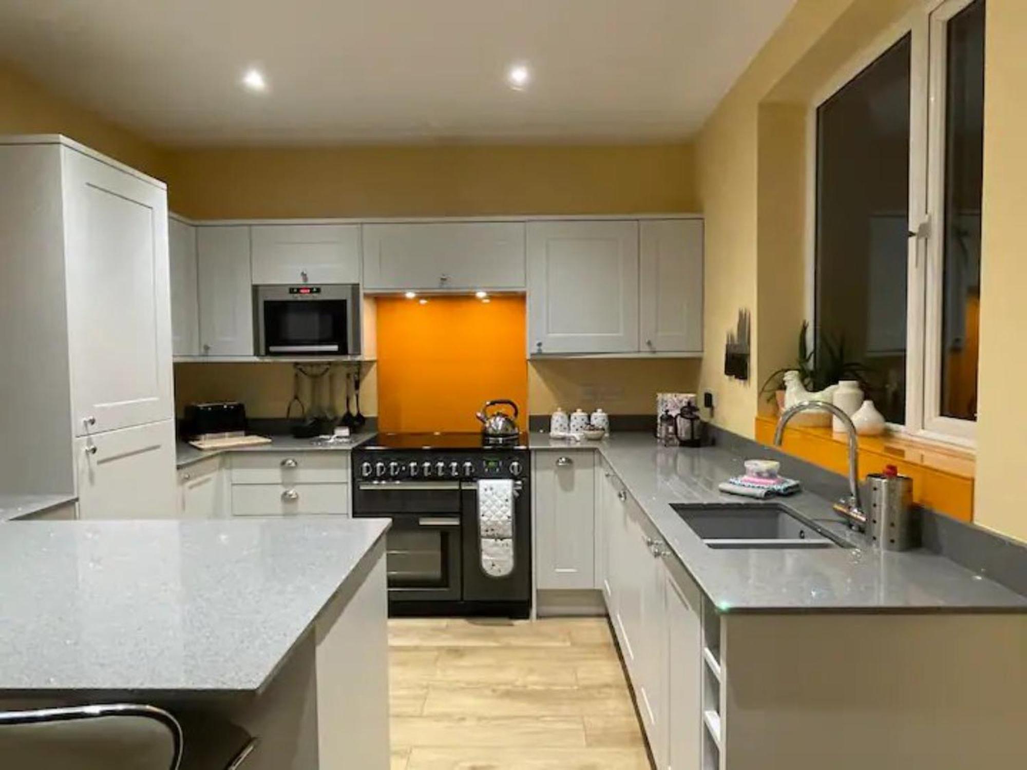 3Br Pet And Bike Friendly Cosy Haven Pass The Keys Βίλα Glossop Εξωτερικό φωτογραφία