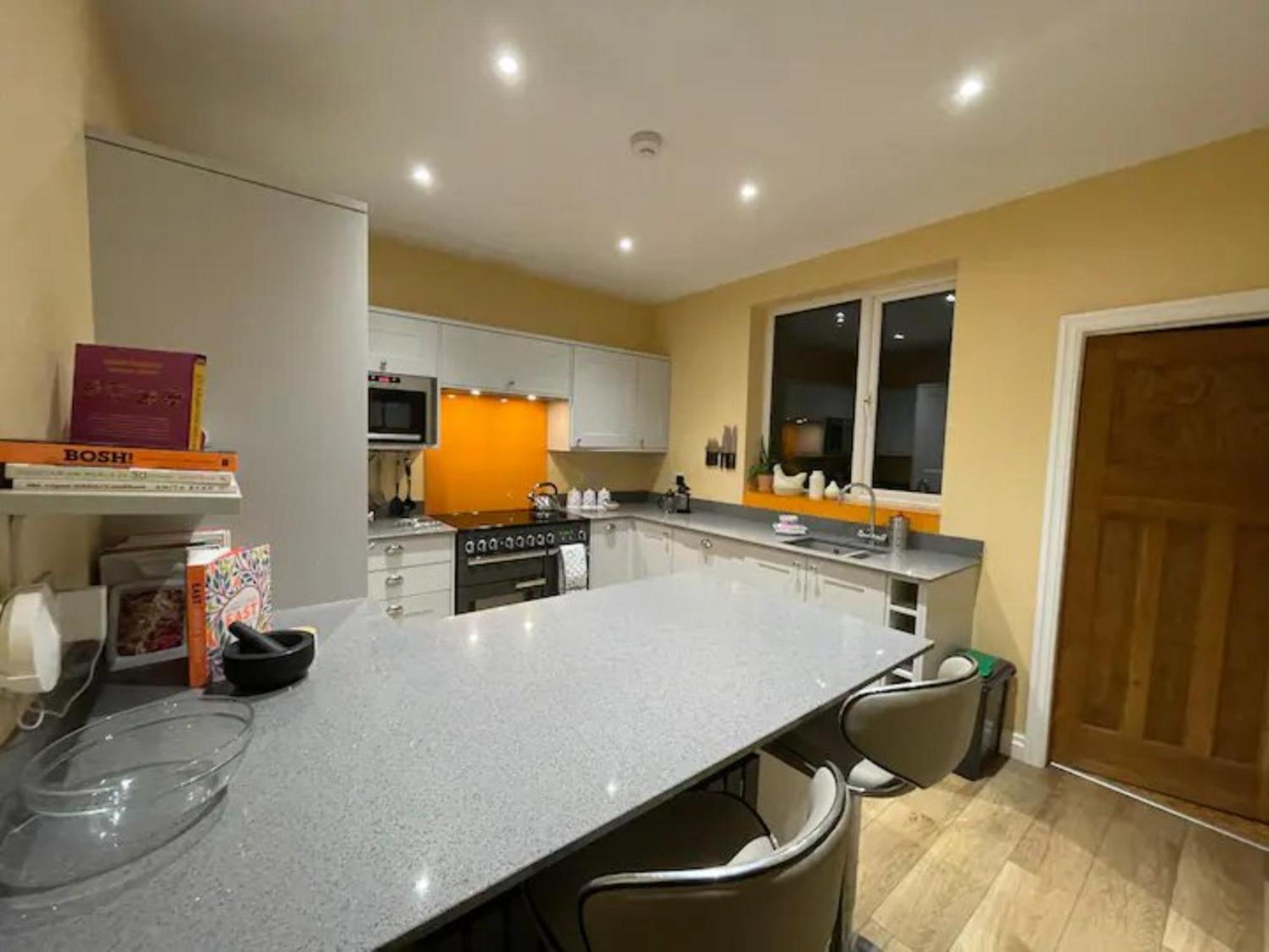 3Br Pet And Bike Friendly Cosy Haven Pass The Keys Βίλα Glossop Εξωτερικό φωτογραφία