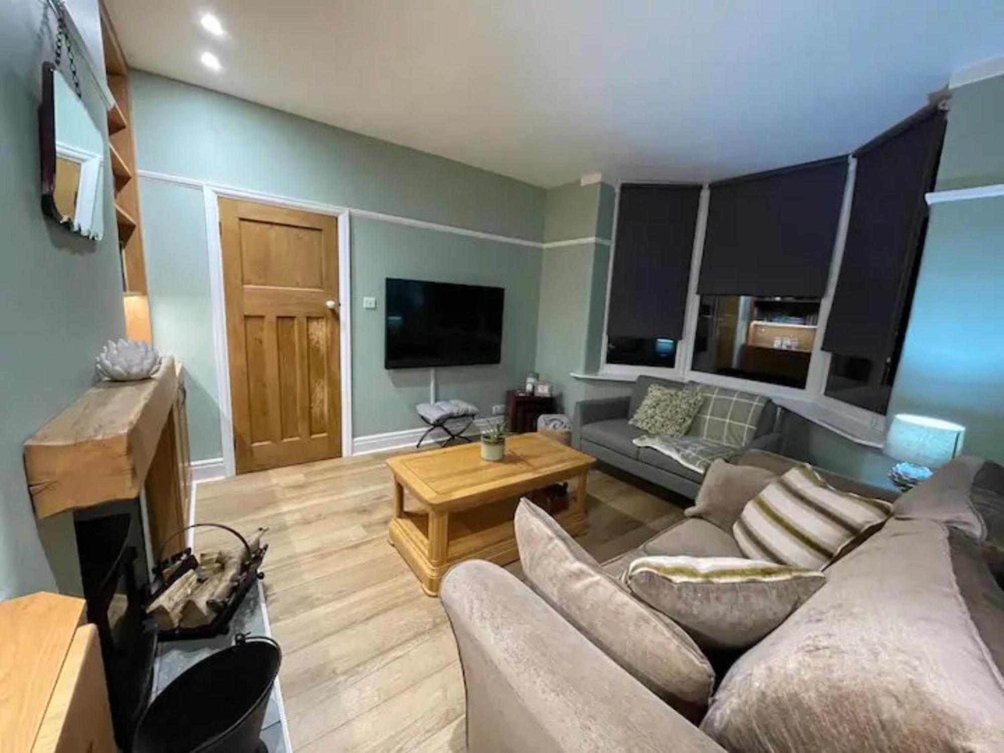 3Br Pet And Bike Friendly Cosy Haven Pass The Keys Βίλα Glossop Εξωτερικό φωτογραφία